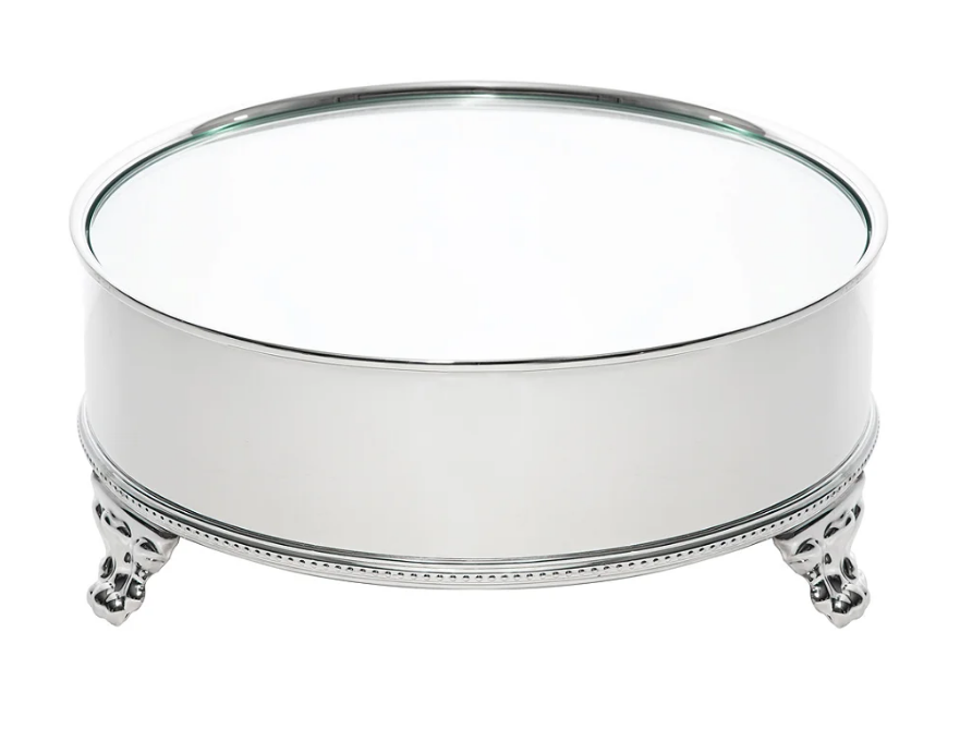 O Brilho da Elegância: Como Decorar com uma Boleira em Prata